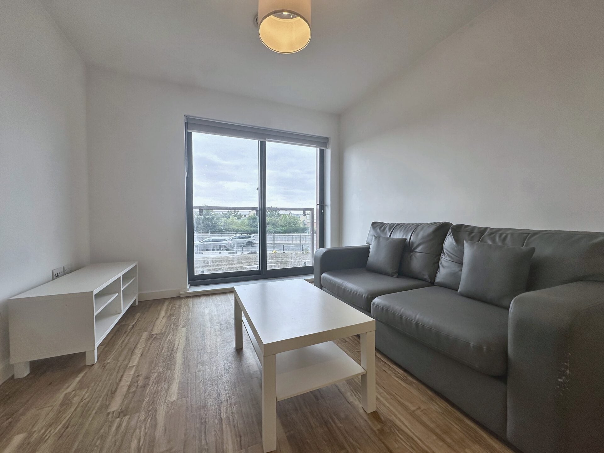 Flat Bouverie Court in Leeds