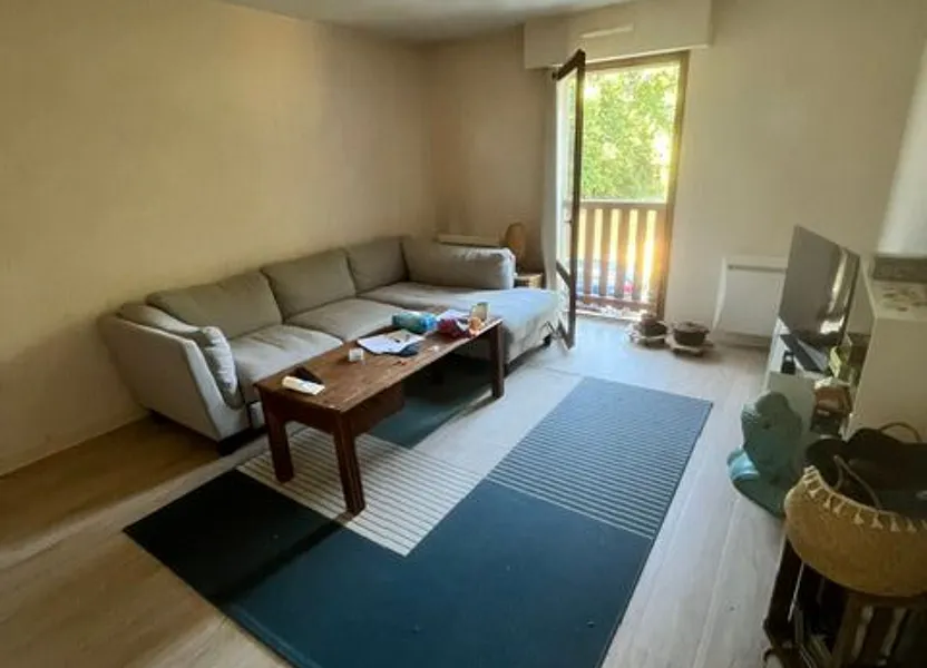 Flat Rue des Hauts de Penlys in La Chapelle-des-Marais