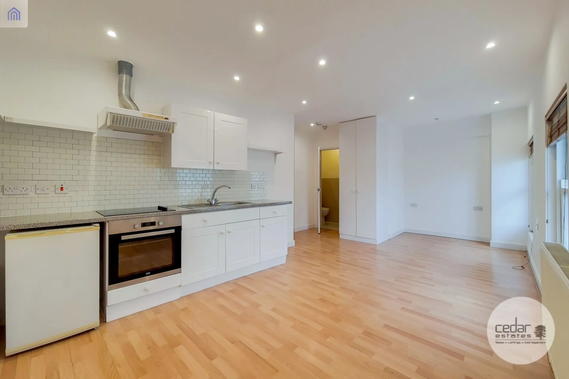 Flat Harrow Road in City of Westminster