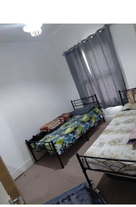 Room Romford Road in Greater London