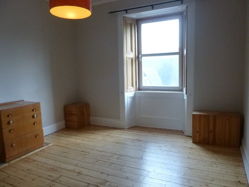 Flat Easter Road in Edinburgh