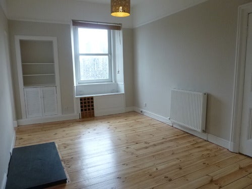 Flat Easter Road in Edinburgh