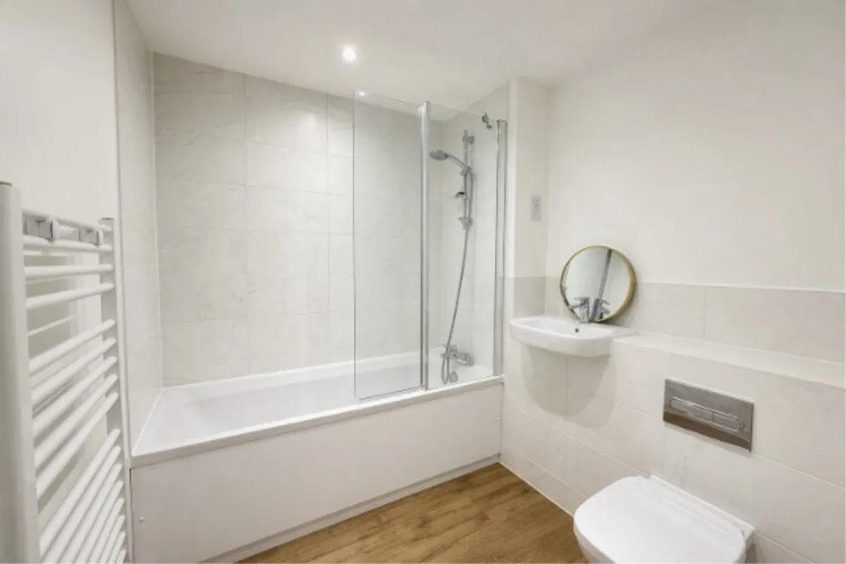 Flat John Thornycroft Road in Southampton