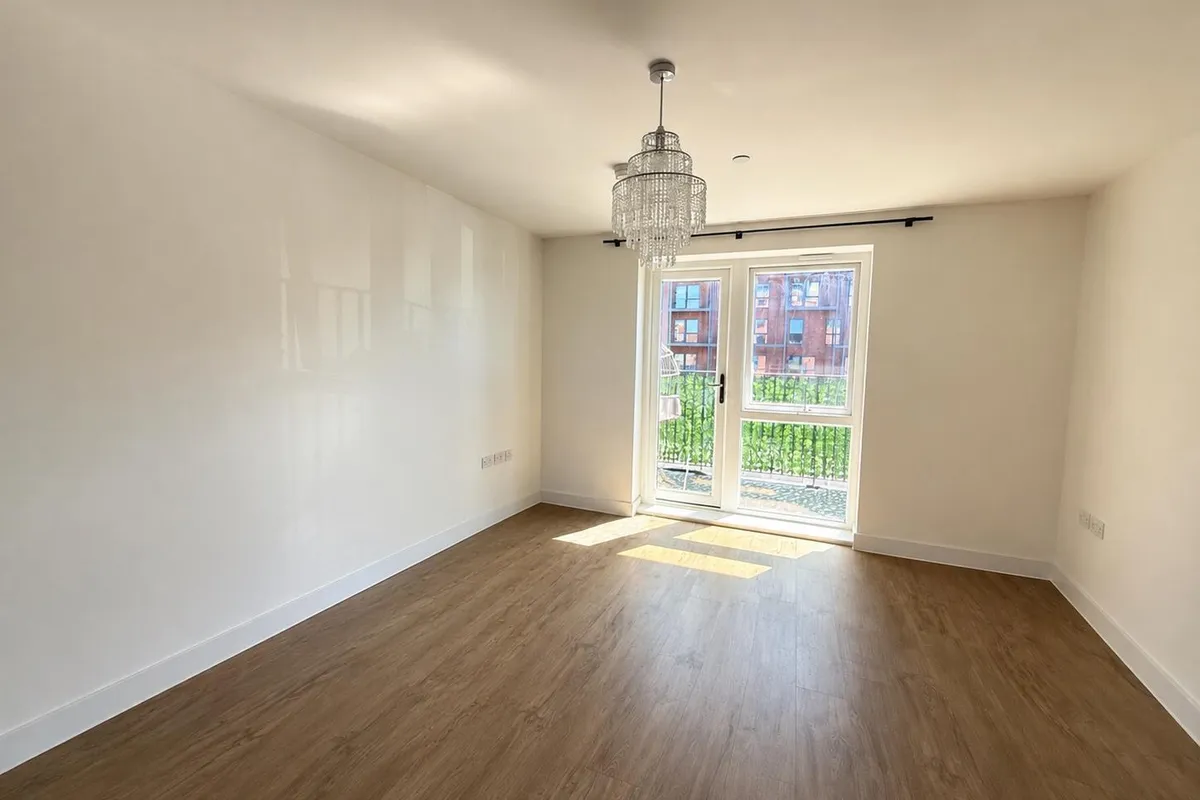 Flat John Thornycroft Road in Southampton