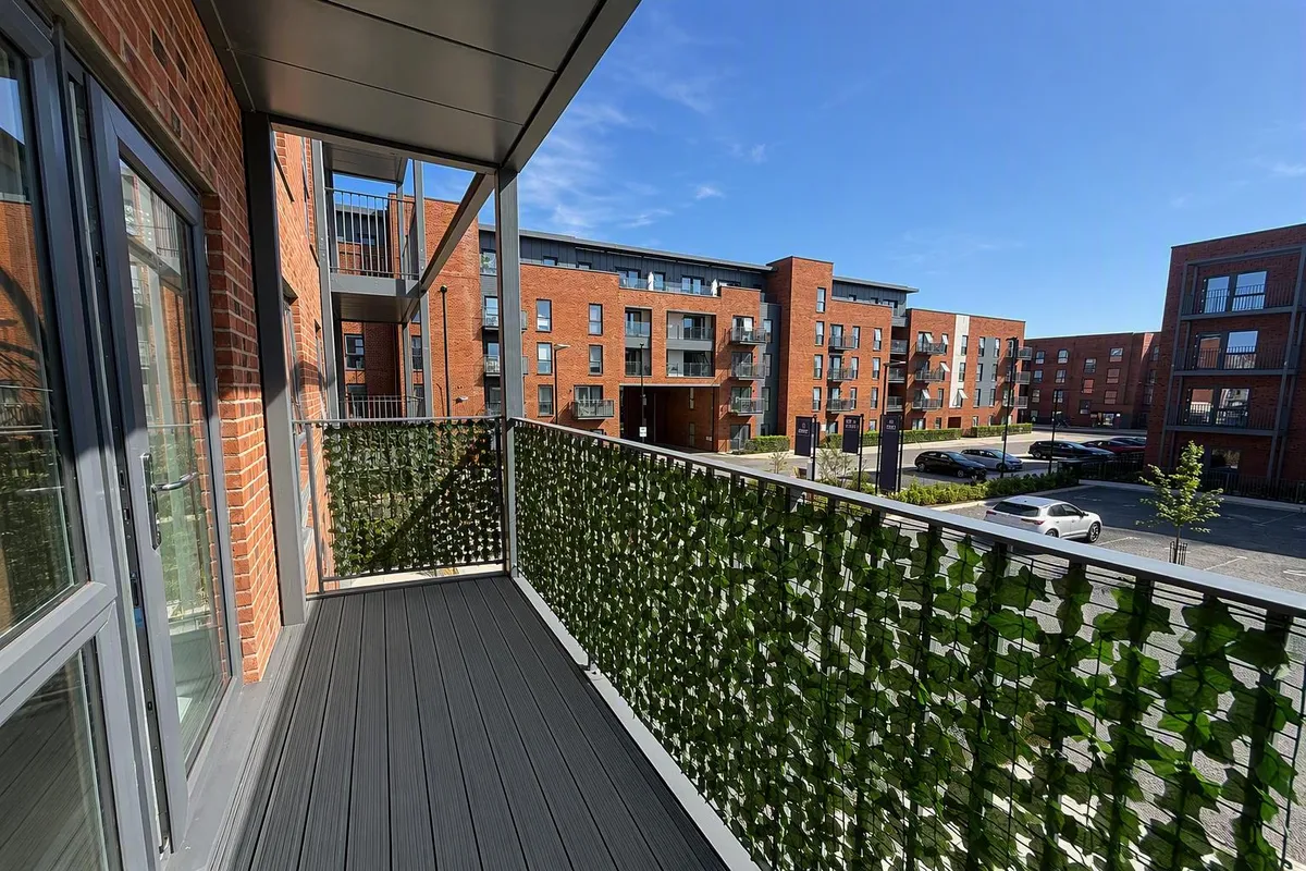 Flat John Thornycroft Road in Southampton