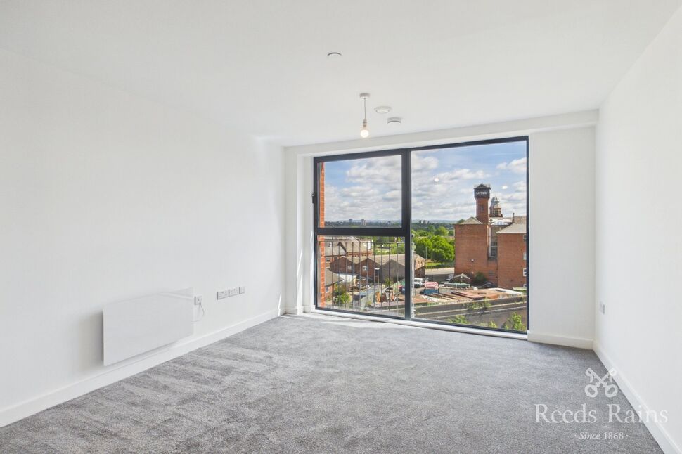 Flat Ford Lane in Salford