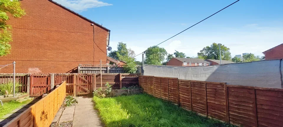 House Perkins Avenue in Salford