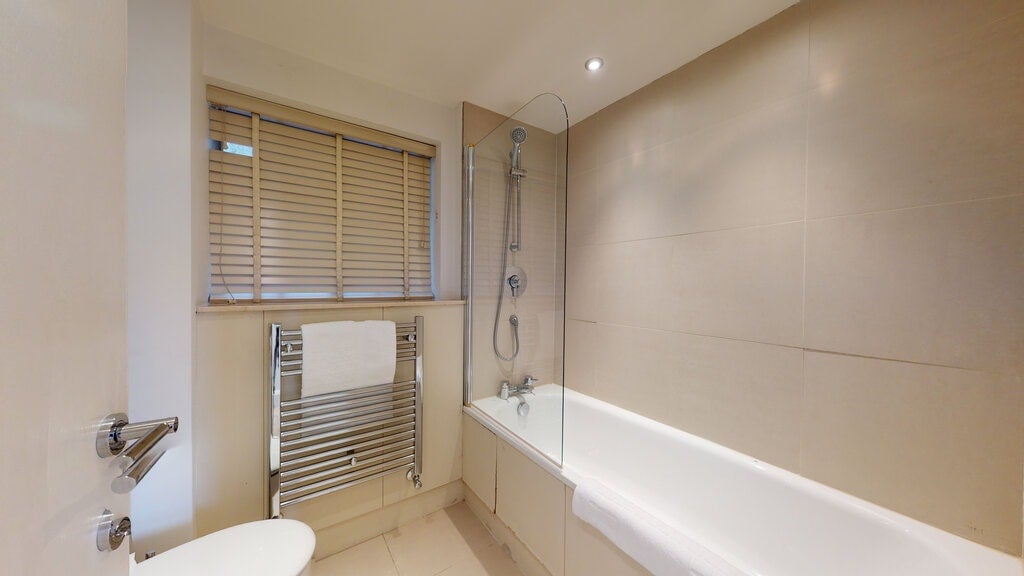 Flat Fulham Road in Greater London