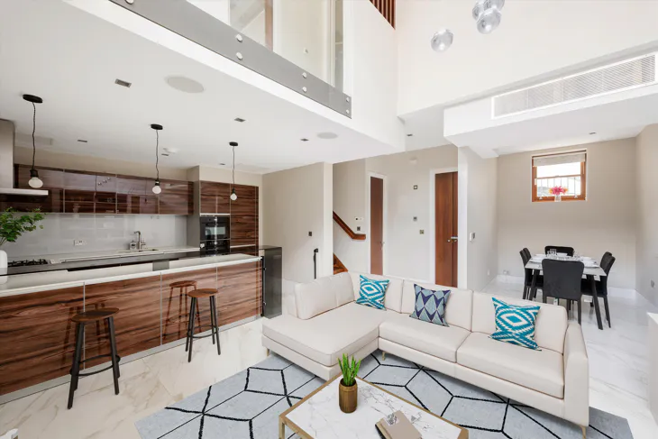 House Radnor Mews in City of Westminster
