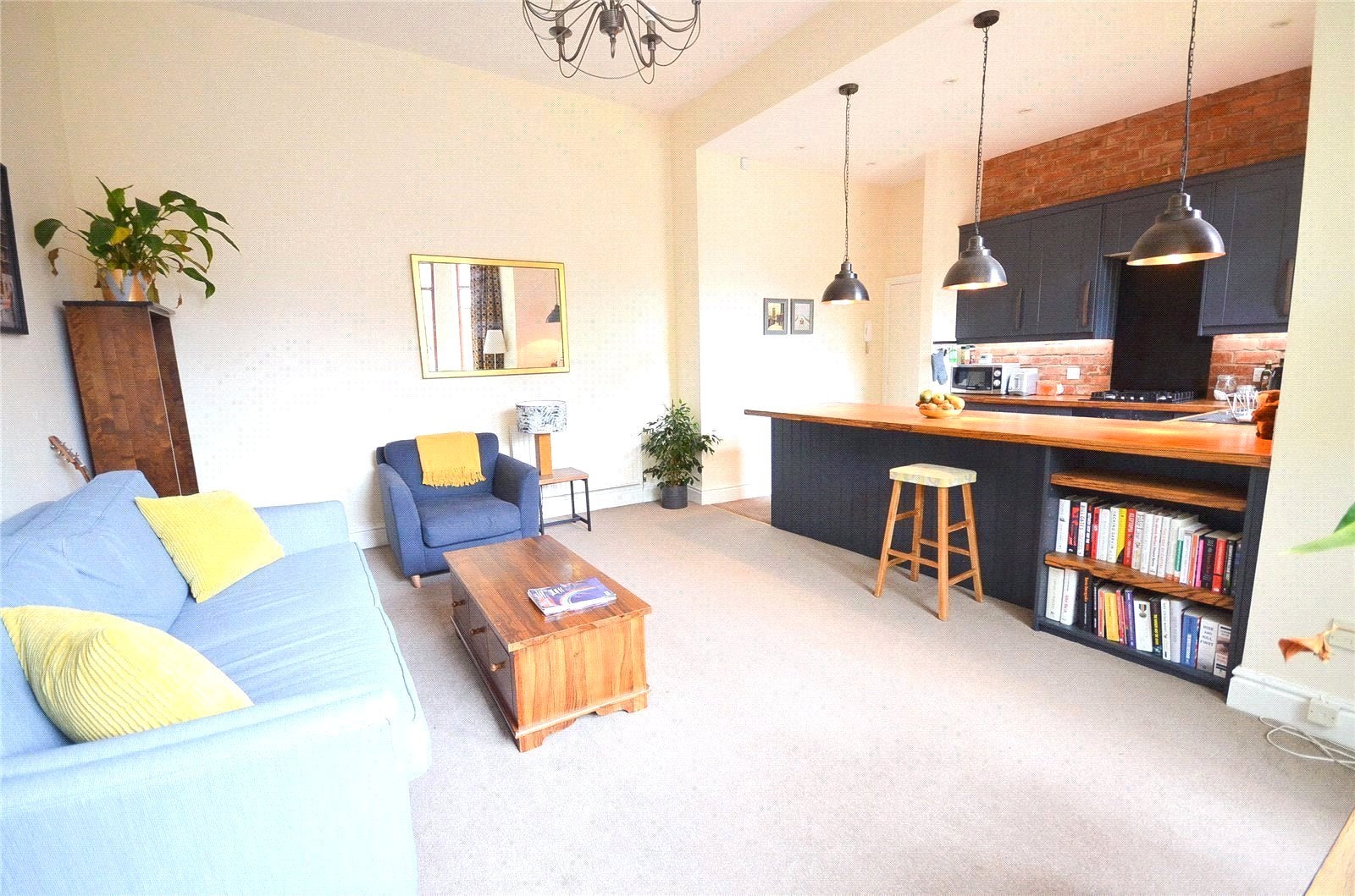 Flat Palatine Road in Manchester