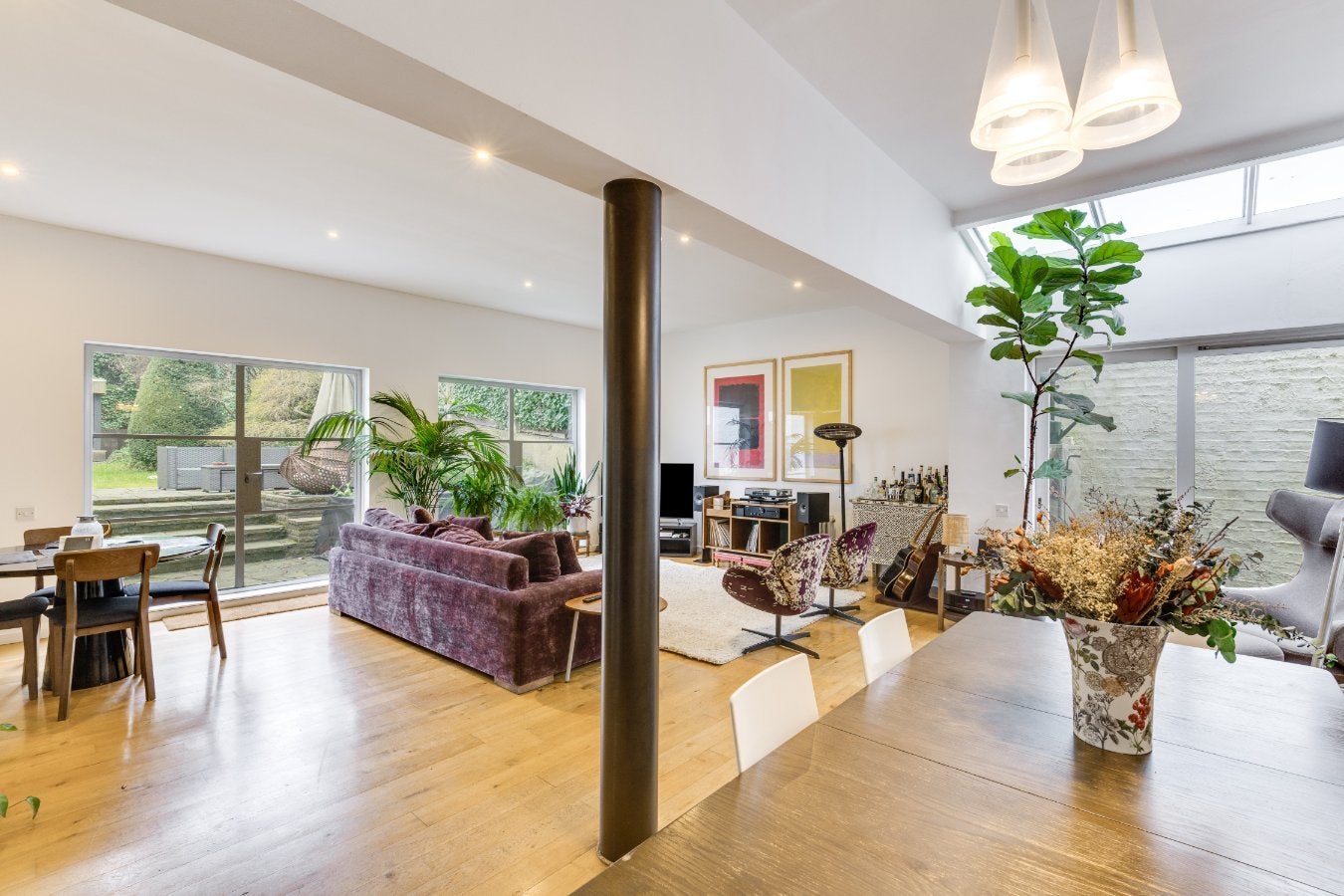 House Netherhall Gardens in Greater London