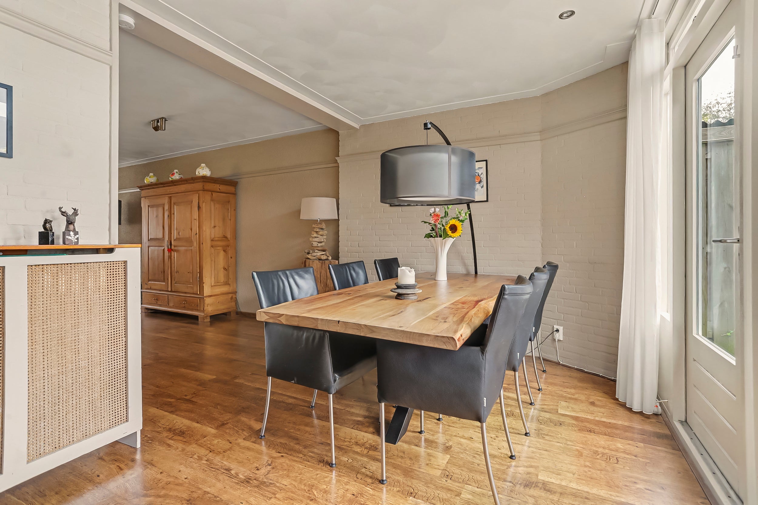 Tussenwoning te koop: Elzengaard 23, Goirle