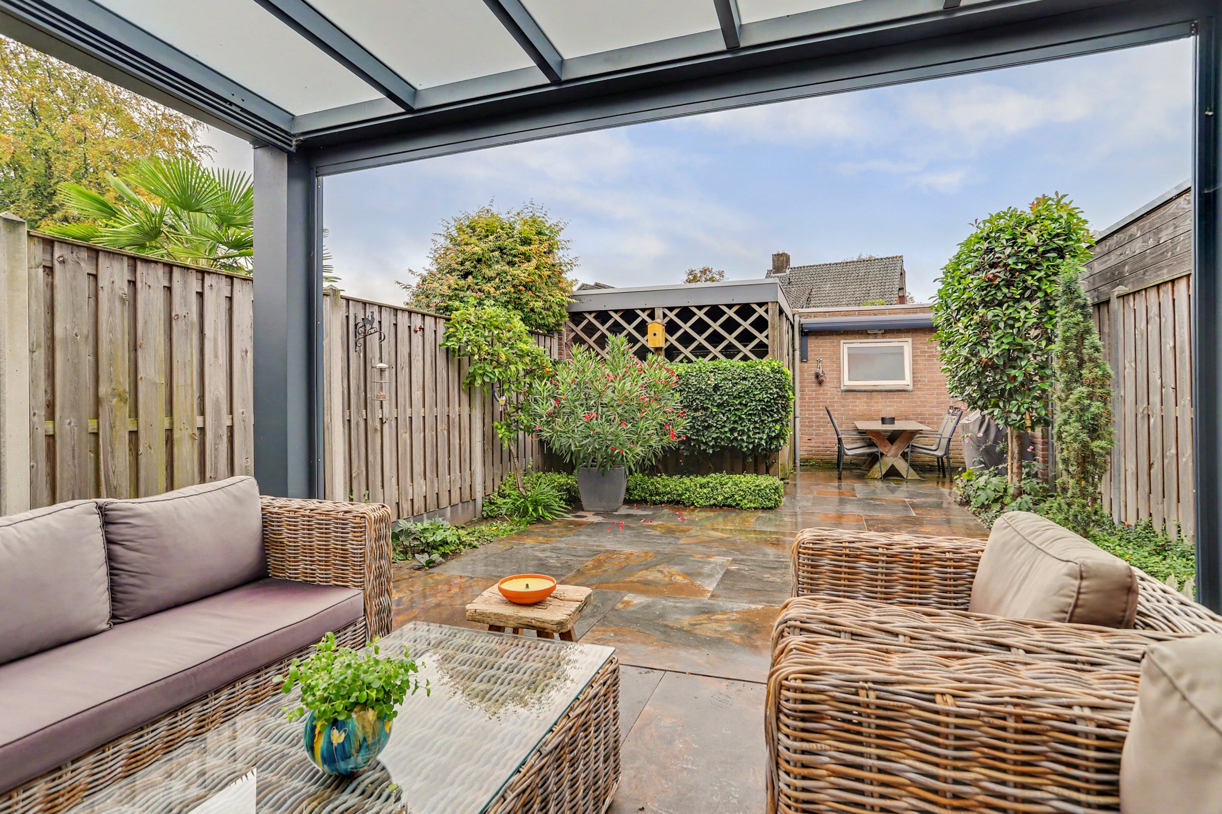 Tussenwoning te koop: Elzengaard 23, Goirle