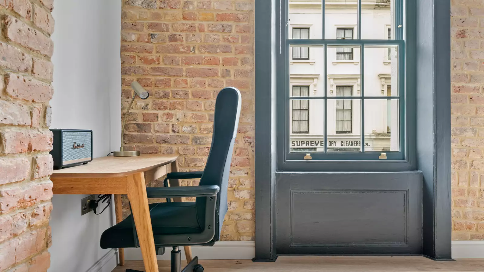 Flat Praed Street in City of Westminster