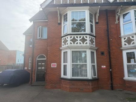 Flat Algitha Road in East Lindsey