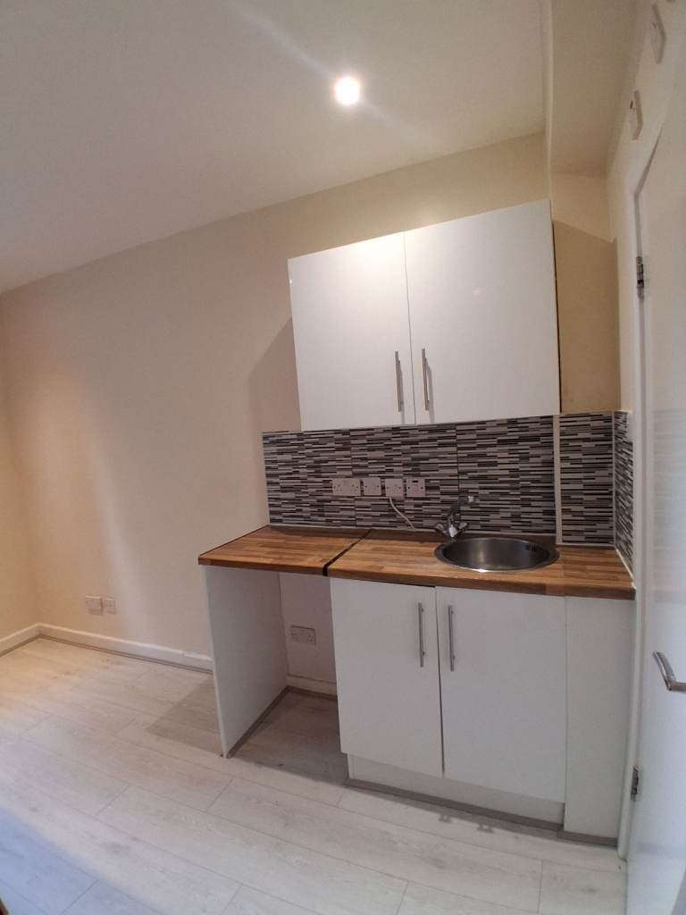 Flat Durlston Road in Greater London