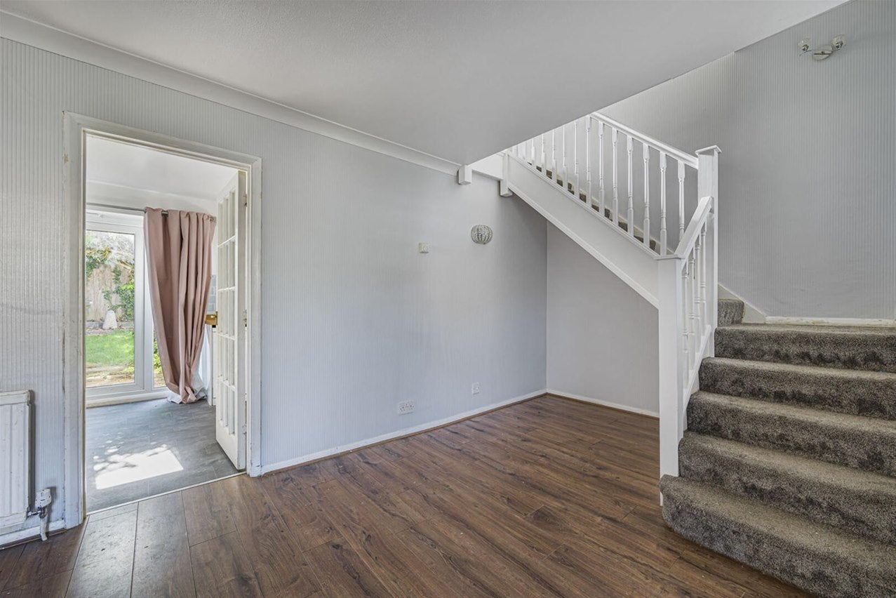 House Staple Close in Greater London