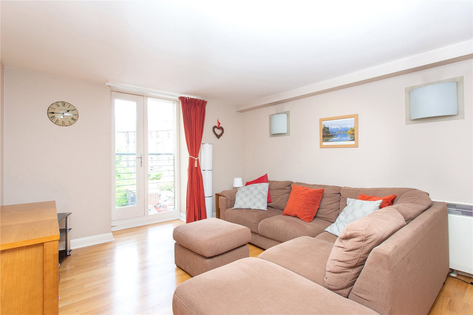 Flat Hermand Crescent in City of Edinburgh