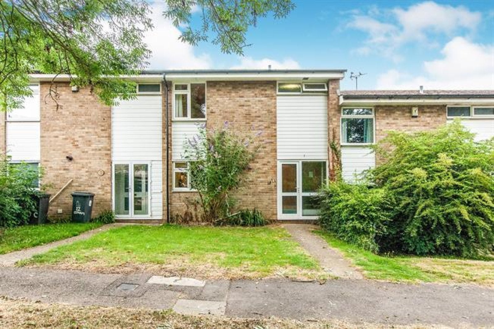 Flat Ulcombe Gardens in Canterbury