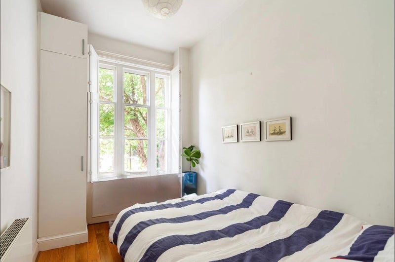 Room Howley Place in City of Westminster