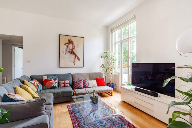 Room Howley Place in City of Westminster