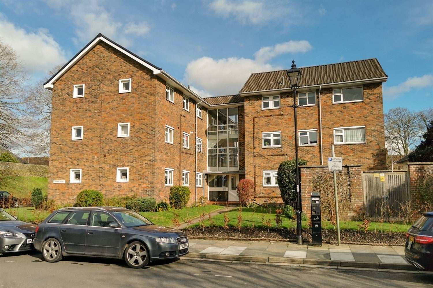 Flat North Walls in Chichester