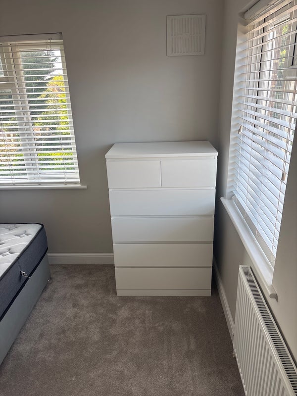Room Tithepit Shaw Lane in Warlingham