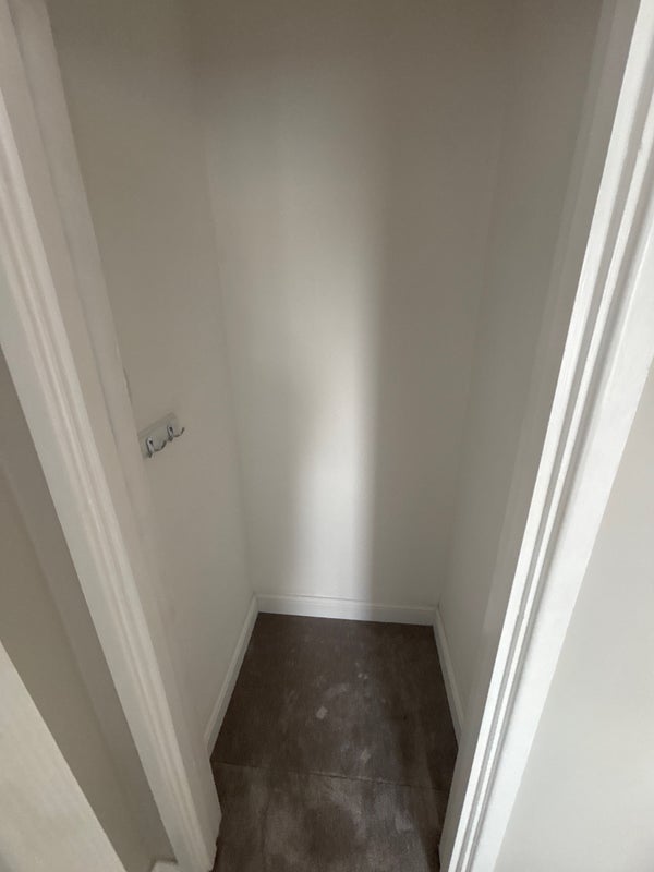 Room Tithepit Shaw Lane in Warlingham