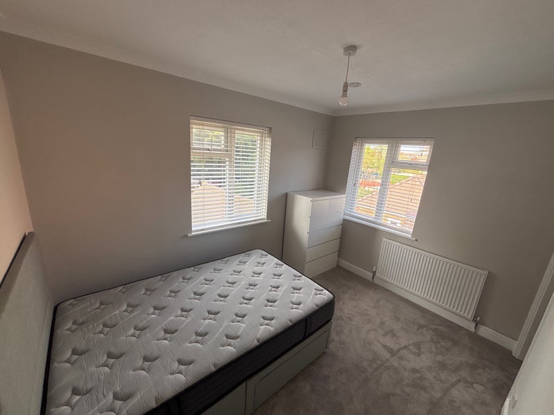 Room Tithepit Shaw Lane in Warlingham