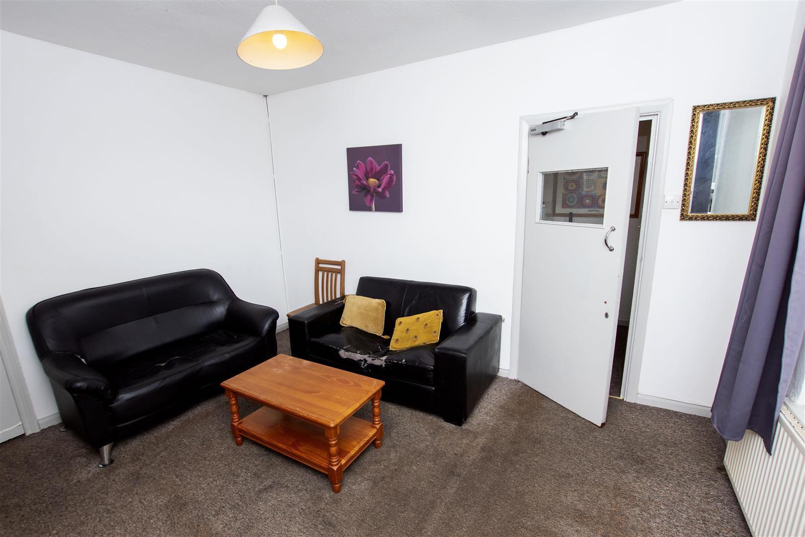Flat Raddlebarn Road in Birmingham