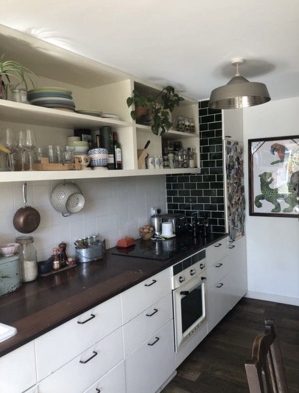Room Moorland Road in Greater London