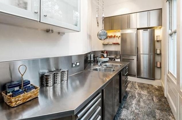 Flat Gledhow Gardens in Greater London