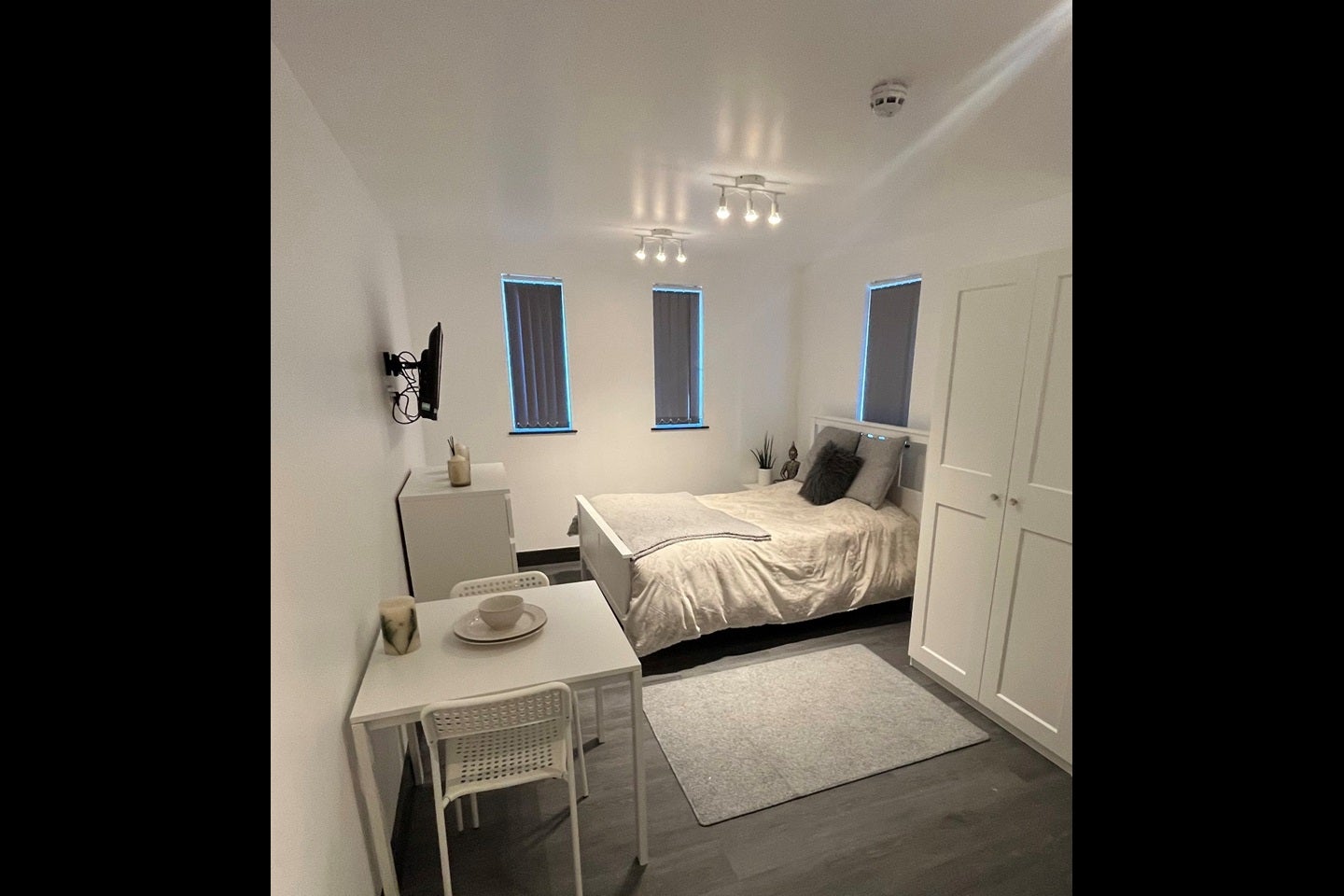 Room Windsor Road in Greater London