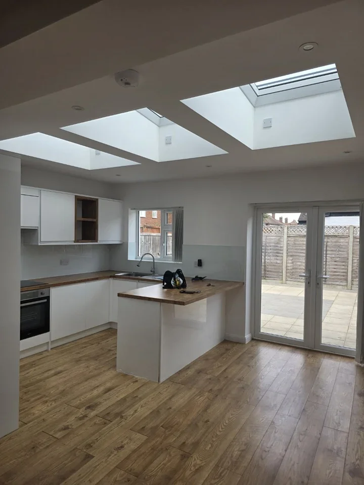Flat Clyfford Road in Greater London