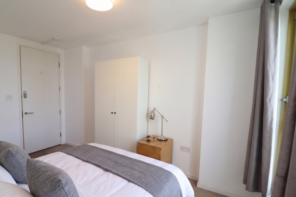 Room Globe Road in Greater London