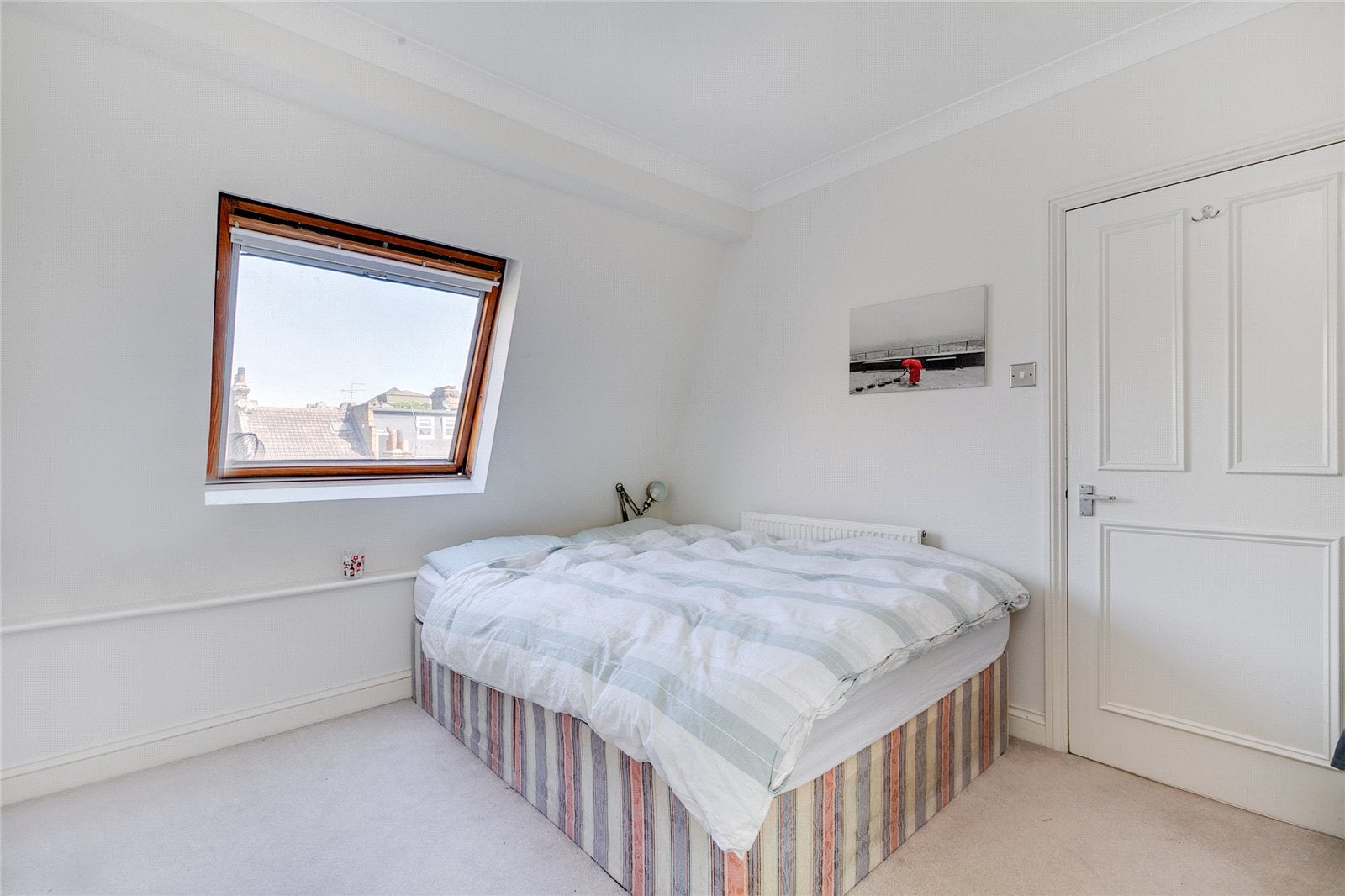 House Comyn Road in Greater London