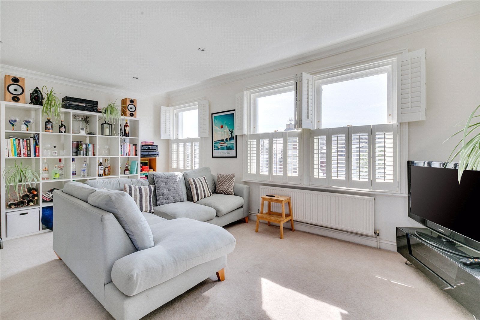 House Comyn Road in Greater London
