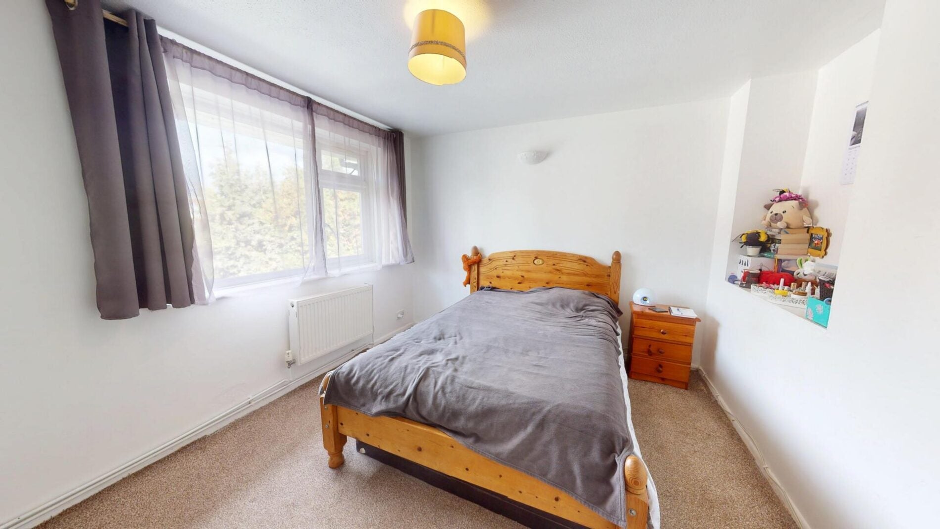 Flat Kensington Avenue in Greater London