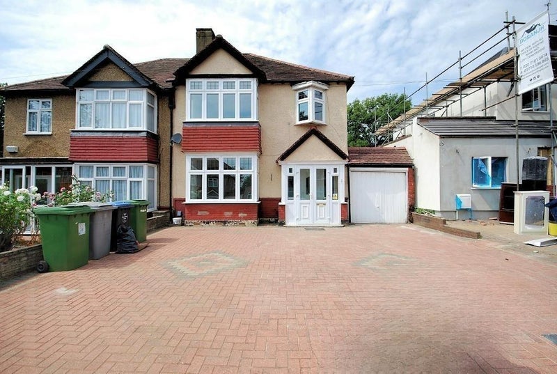 House St Andrews Avenue in Greater London