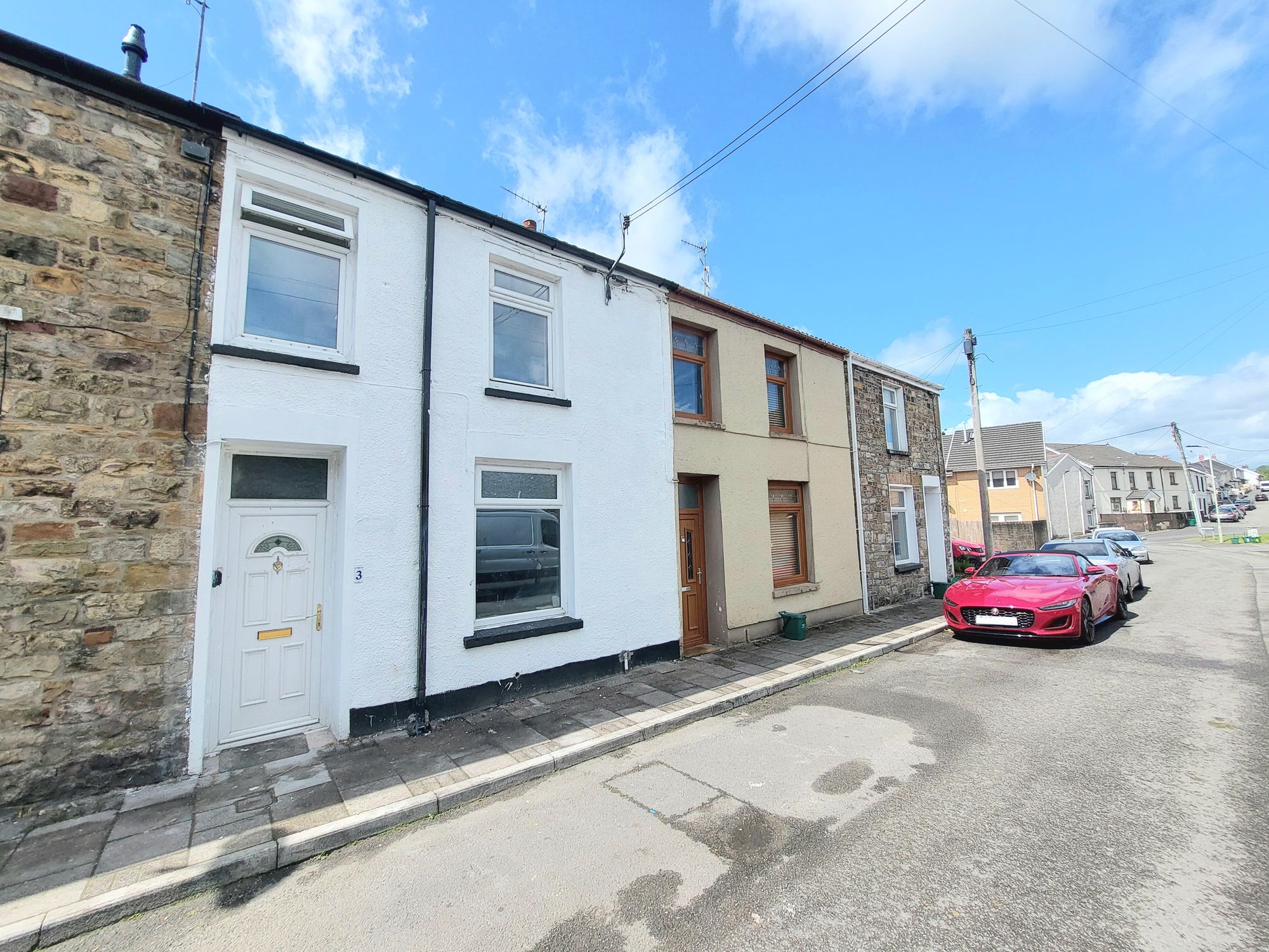 House Cefndon Terrace in Hirwaun