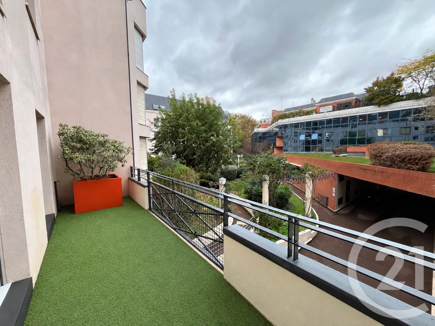 Flat Quai de Bir-Hakeim in Saint-Maurice