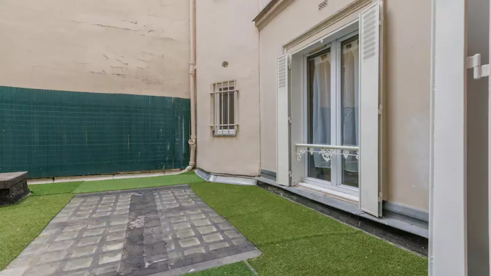Appartement Rue de Marseille à Paris