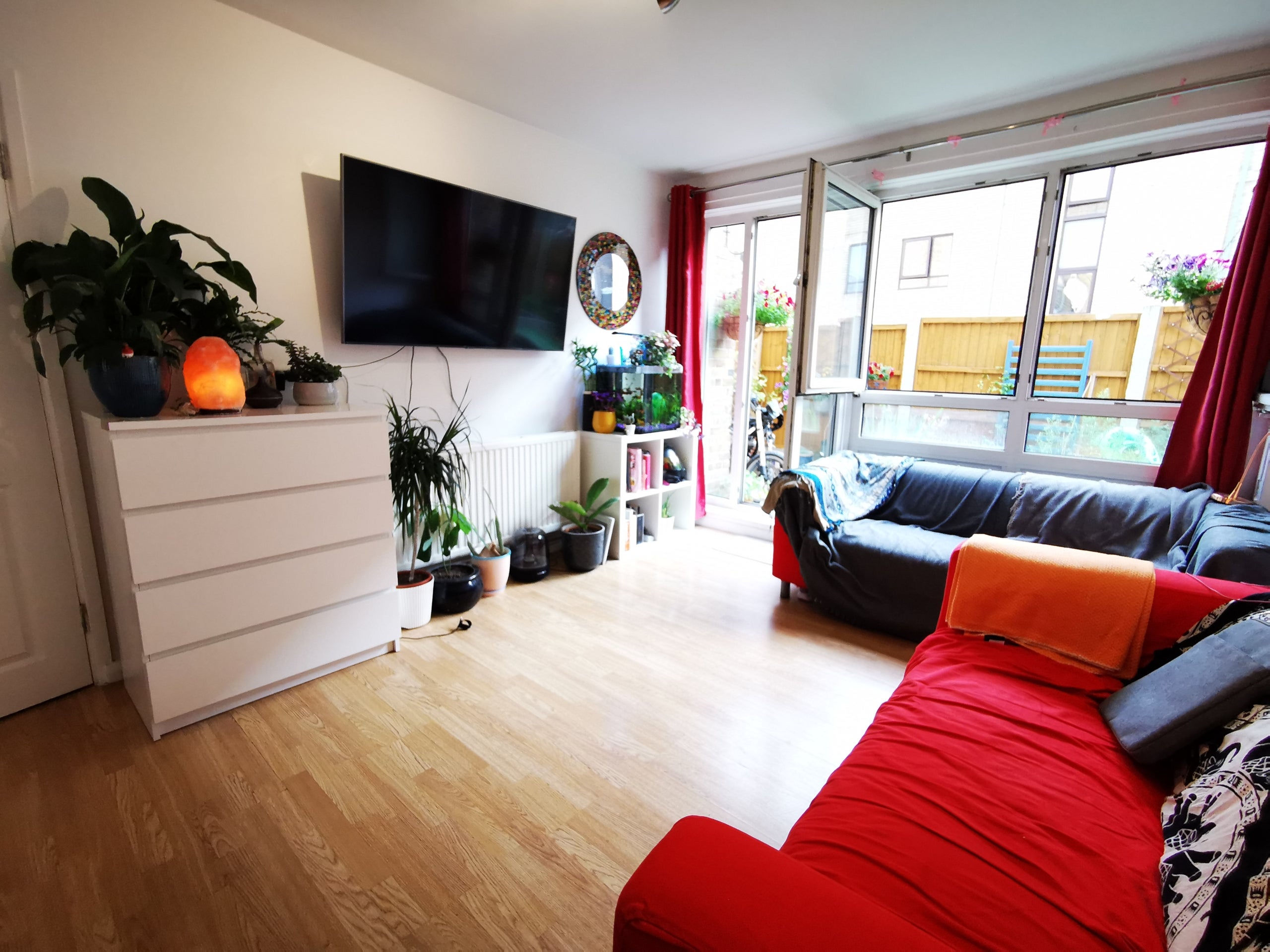 House Southern Grove in Greater London
