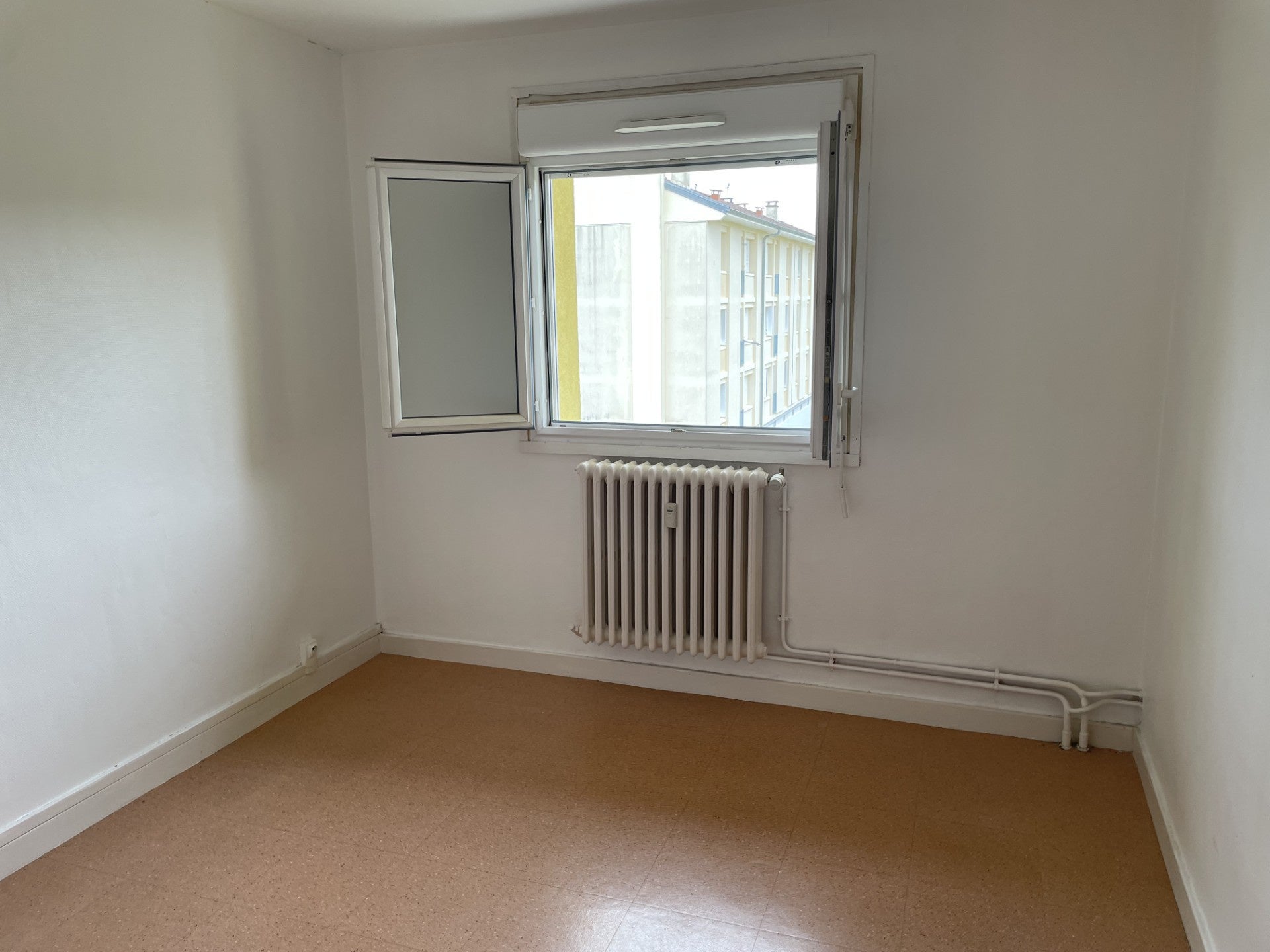 Flat D 11 in Nurieux-Volognat