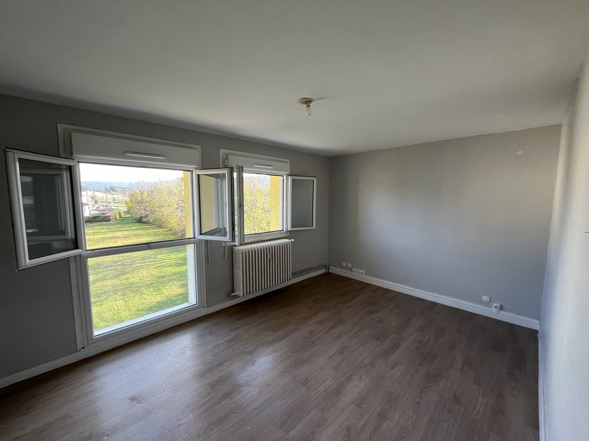 Flat D 11 in Nurieux-Volognat