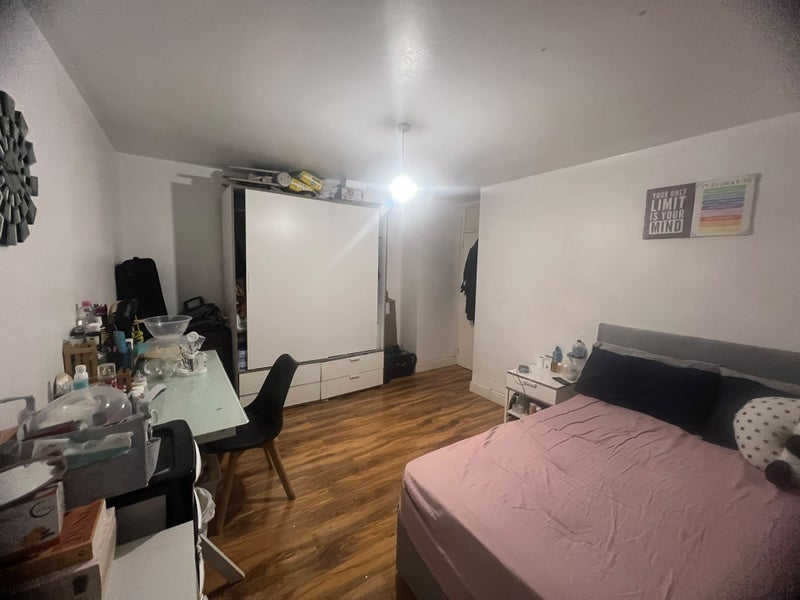 Room Napier Road in Greater London