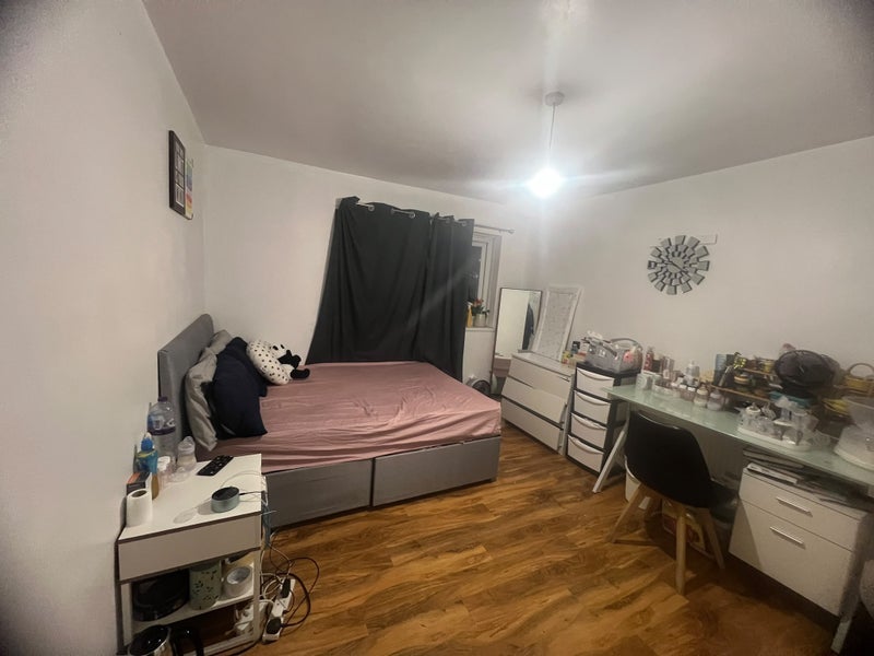 Room Napier Road in Greater London