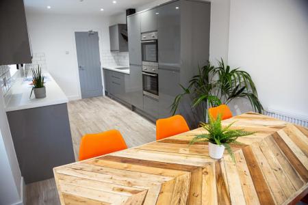 Flat Montgomerie Road in Portsmouth