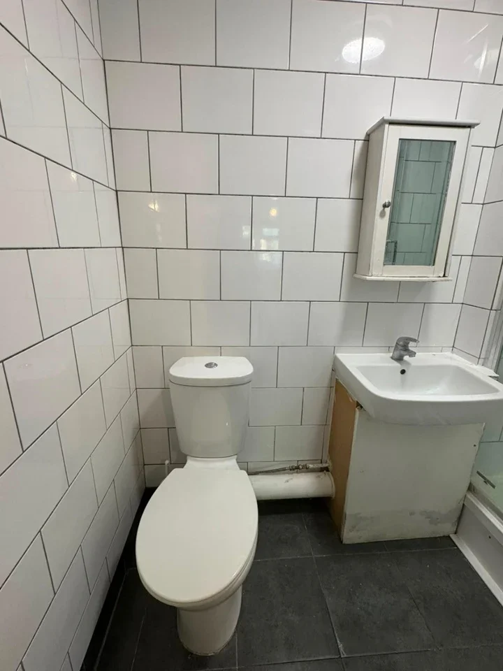 Room Waterside in Milton Keynes