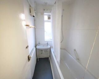 Flat Clapham Manor Street in Greater London
